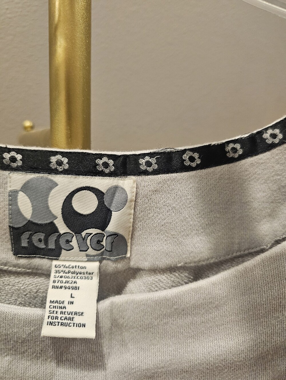 Vintage Scoop Neck/Off Shoulder Top - Picture 4 of 5